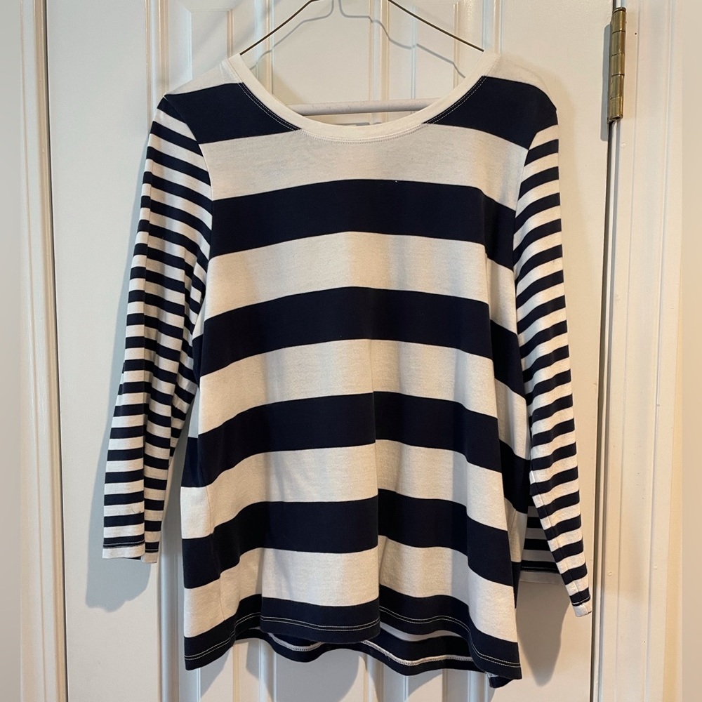 Tommy Bahama Blue and White Boxy Long Sleeve Top